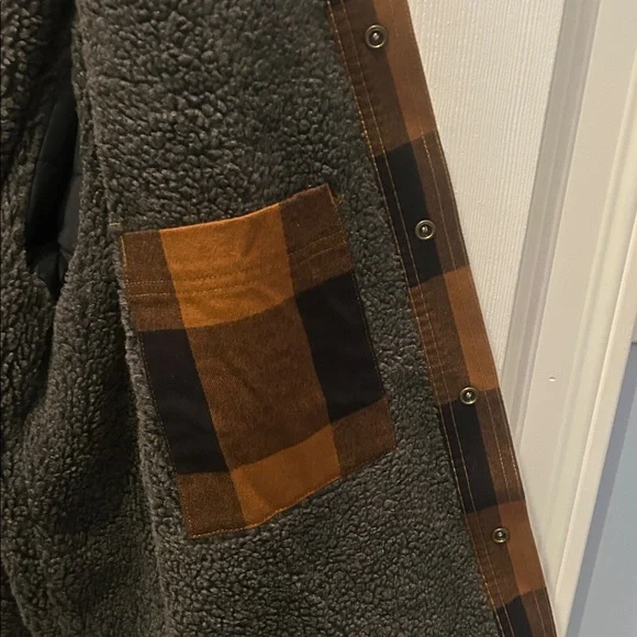 Carhartt Men’s Sherpa lined jacket - Picture 5 of 5